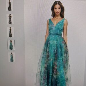 NWT Rene Ruiz V-Neck A-Line Gown